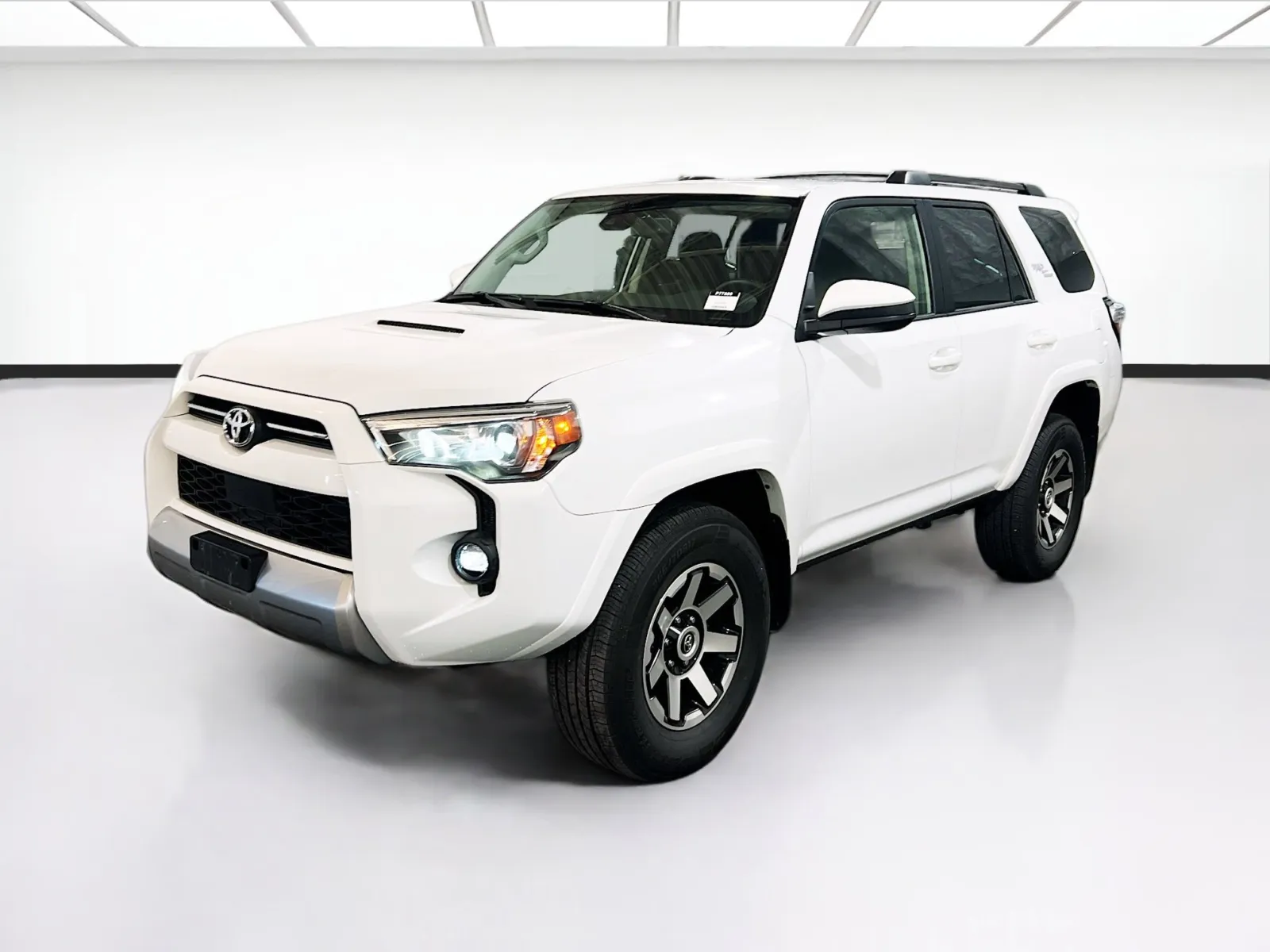 White 2024 Toyota 4Runner TRD Off Road for sale in Chandler, AZ