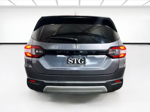 More photos of 2023 Honda Pilot EX-L 7 Passenger at STG Chandler, AZ