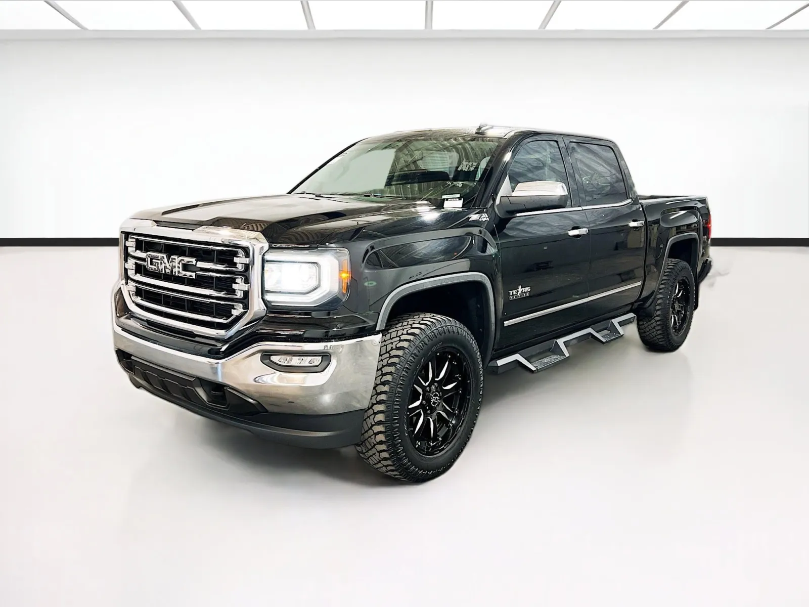 Black 2018 GMC Sierra 1500 SLT for sale in Chandler, AZ