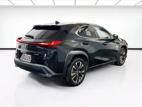 More photos of 2022 Lexus UX 200 at STG Chandler, AZ