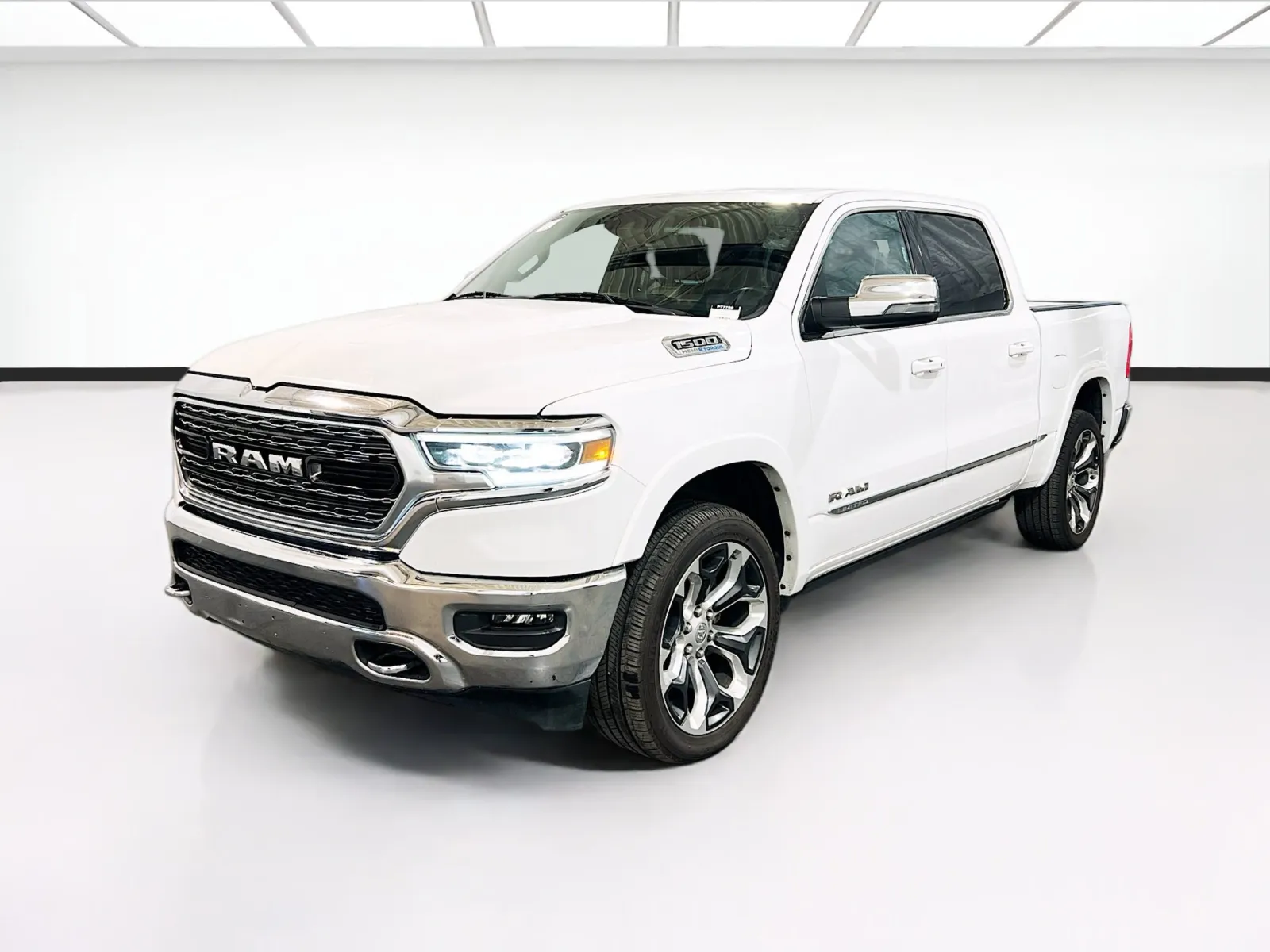 White 2023 Ram 1500 Limited for sale in Chandler, AZ