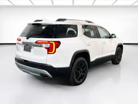 More photos of 2022 GMC Acadia SLT at STG Chandler, AZ