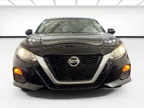 Photos of 2020 Nissan Altima 2.5 S for sale in Chandler, AZ at STG Chandler