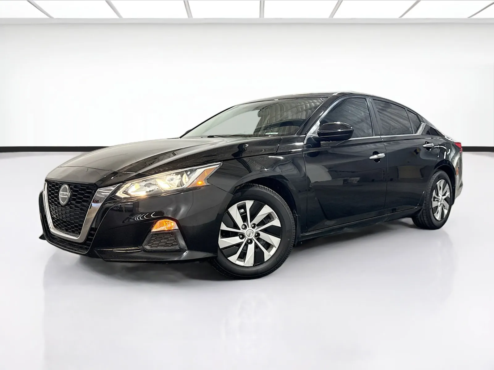 Black 2020 Nissan Altima 2.5 S for sale in Chandler, AZ