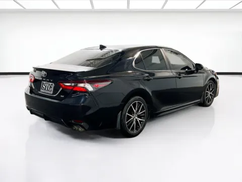 More photos of 2021 Toyota Camry SE at STG Chandler, AZ