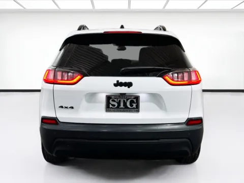 More photos of 2023 Jeep Cherokee Altitude Lux at STG Chandler, AZ