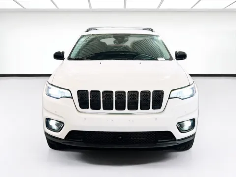 Photos of 2023 Jeep Cherokee Altitude Lux for sale in Chandler, AZ at STG Chandler