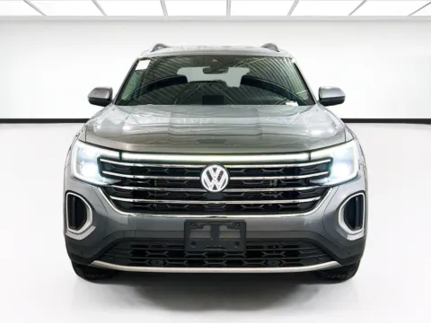 Photos of 2024 Volkswagen Atlas 2.0T SE w/Technology for sale in Chandler, AZ at STG Chandler