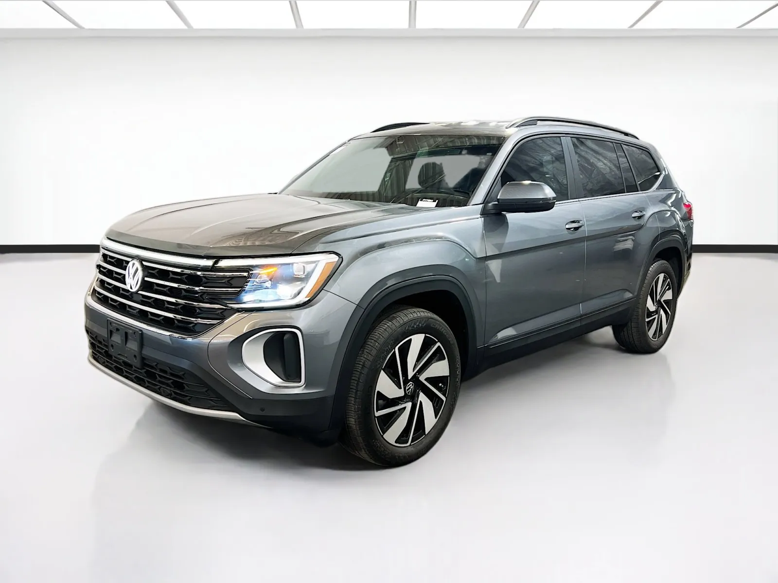 2024 Volkswagen Atlas 2.0T SE w/Technology for sale in Chandler, AZ