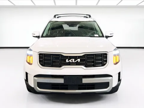 Photos of 2024 Kia Telluride S for sale in Chandler, AZ at STG Chandler