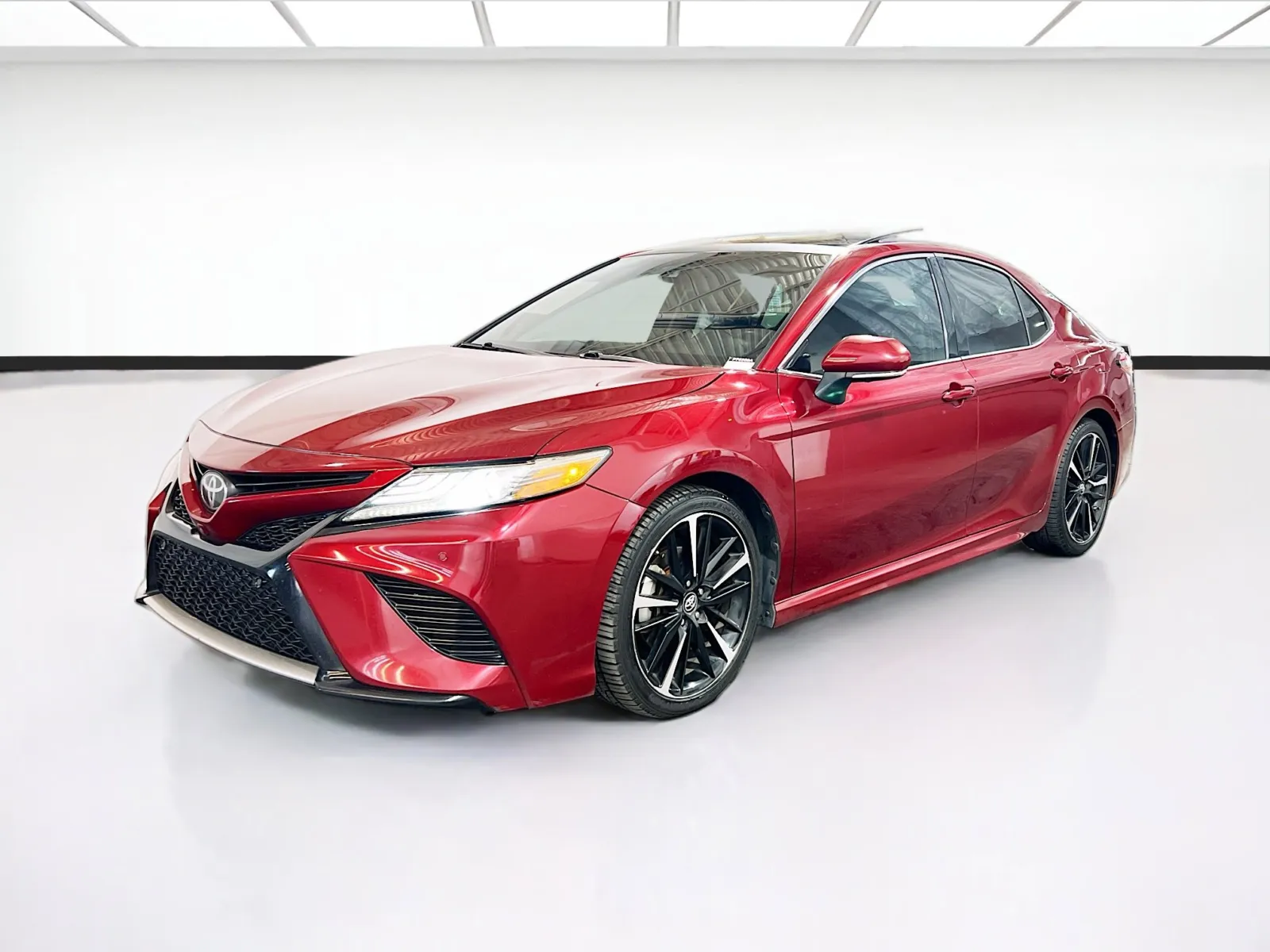 Red 2018 Toyota Camry XSE V6 for sale in Chandler, AZ