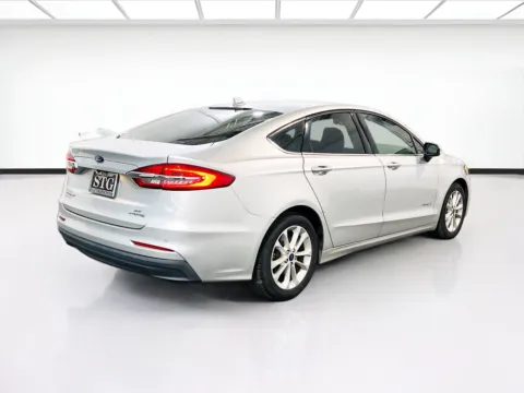 More photos of 2019 Ford Fusion Hybrid SE at STG Chandler, AZ
