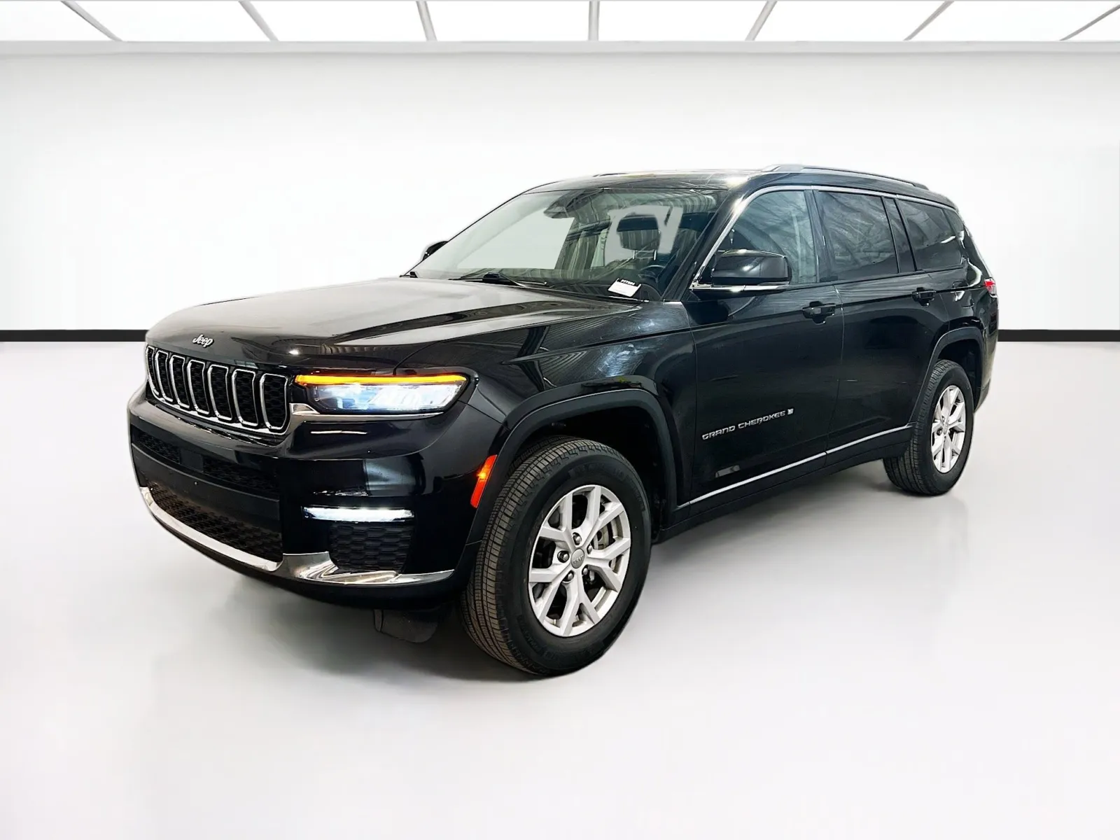 2021 Jeep Grand Cherokee L Limited's photo