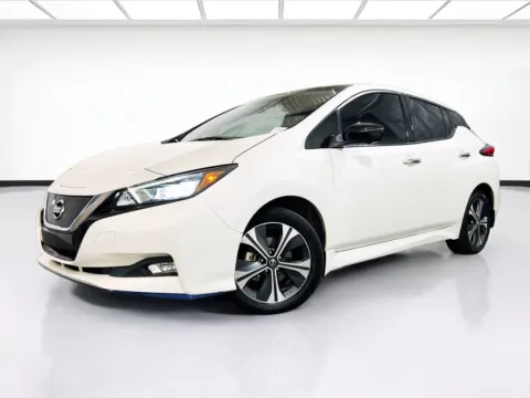 White 2020 Nissan LEAF SL PLUS for sale in Chandler, AZ