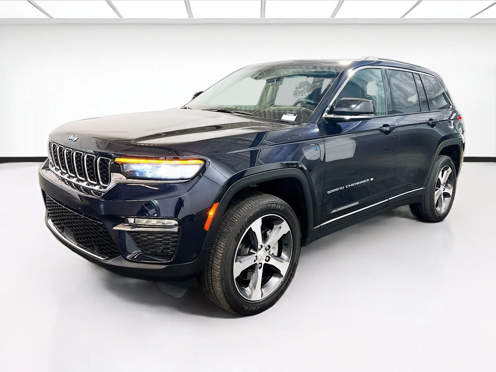 Blue 2023 Jeep Grand Cherokee 4xe for sale in Chandler, AZ