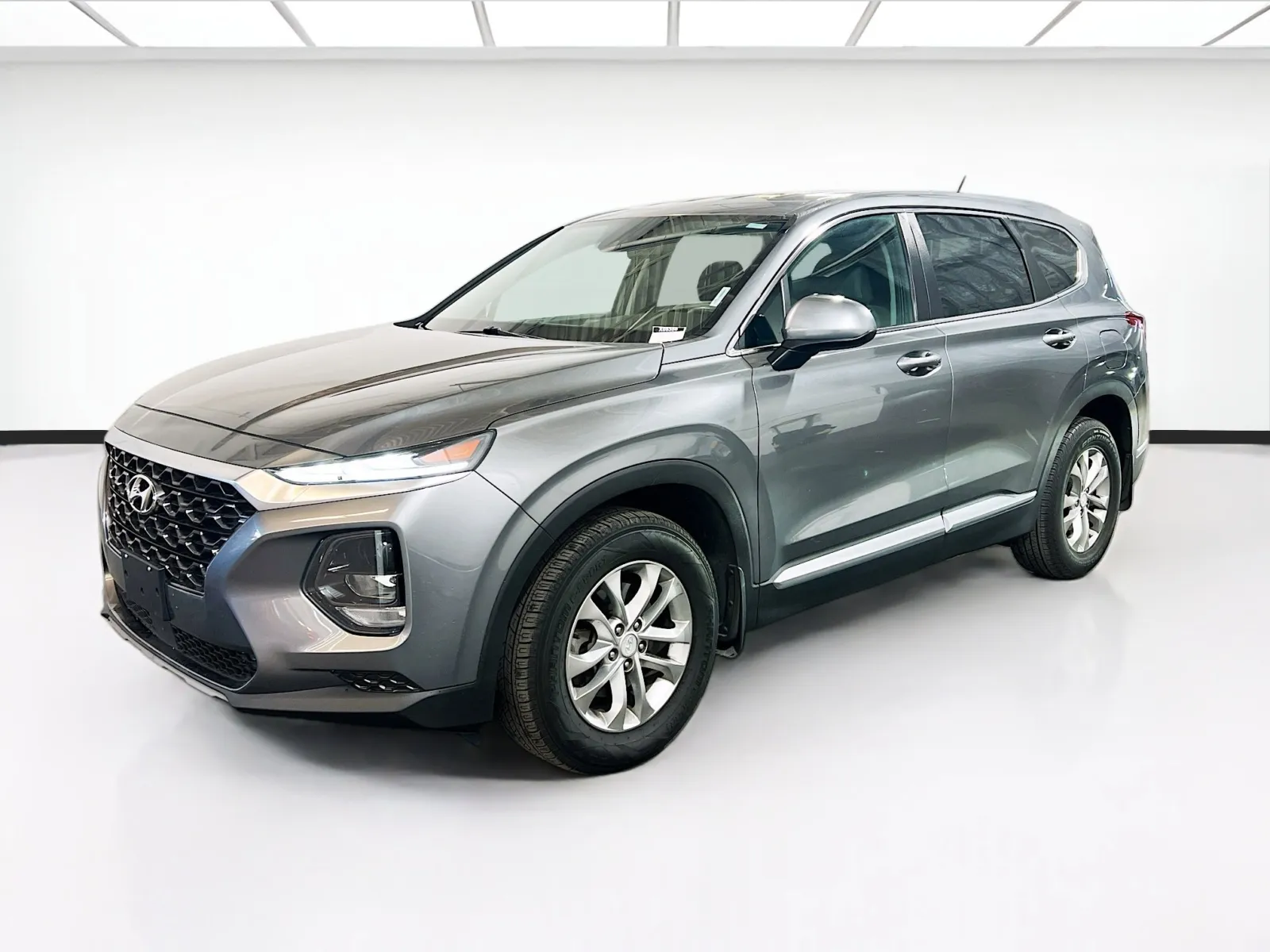 Gray 2020 Hyundai Santa Fe SE w/SULEV for sale in Chandler, AZ