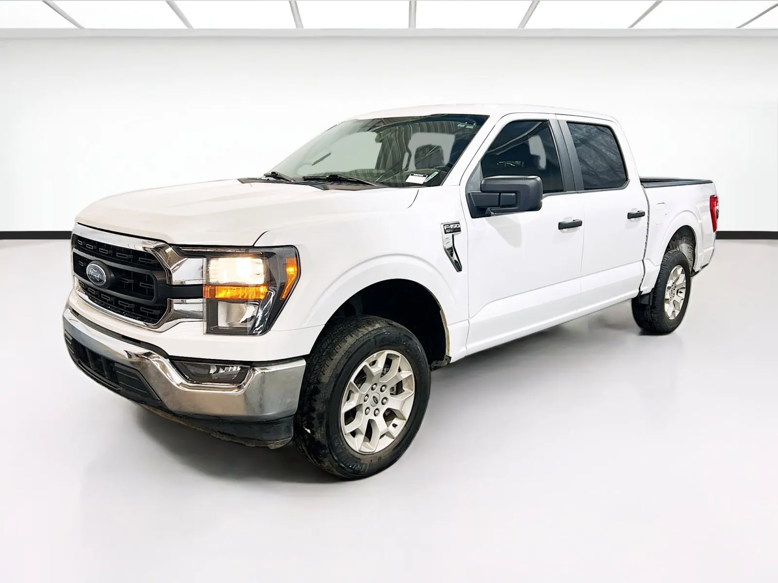 White 2023 Ford F-150 XLT for sale in Chandler, AZ