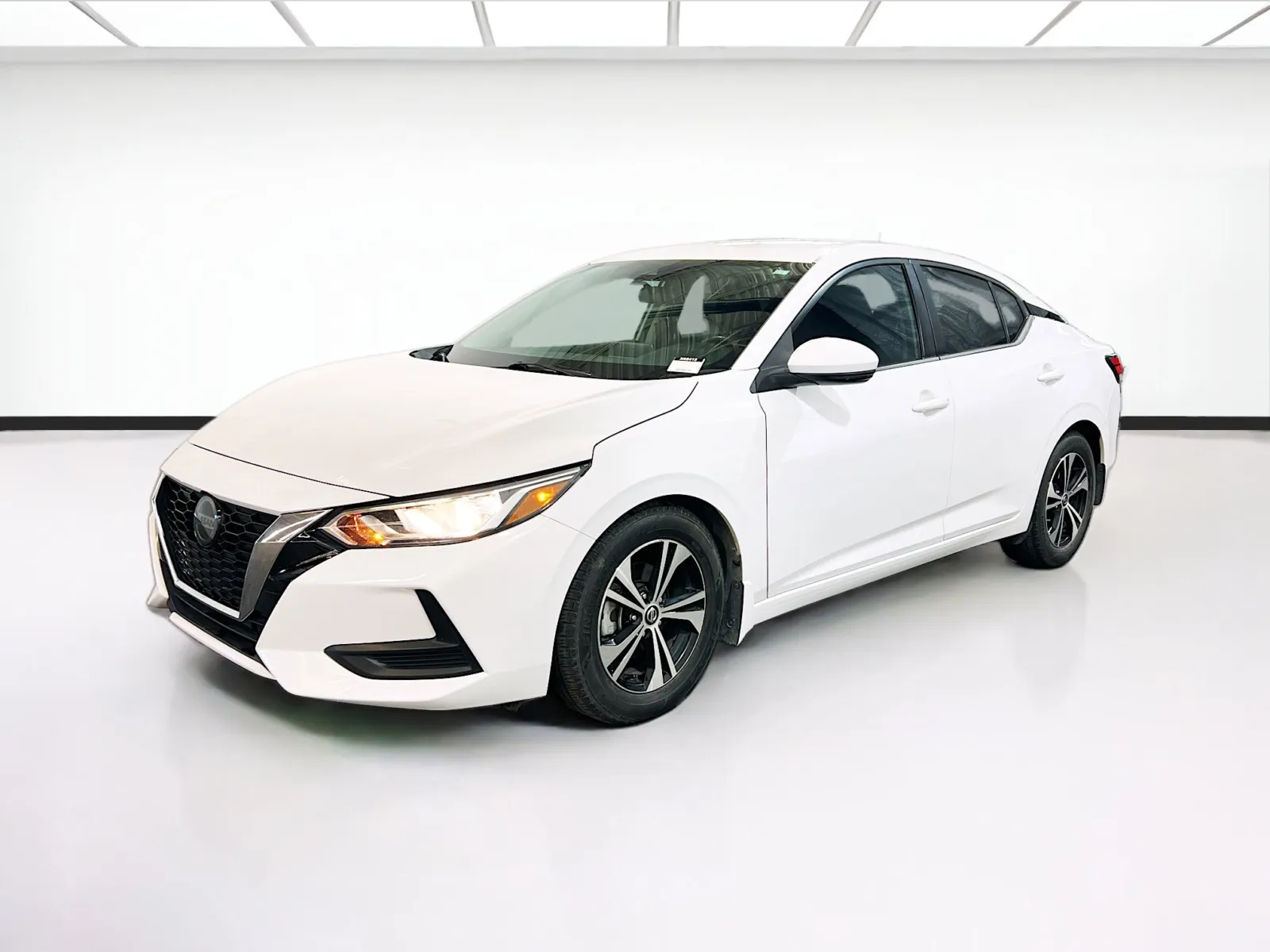 White 2020 Nissan Sentra SV for sale in Chandler, AZ