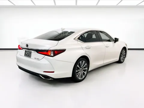 More photos of 2019 Lexus ES 350 Luxury at STG Chandler, AZ