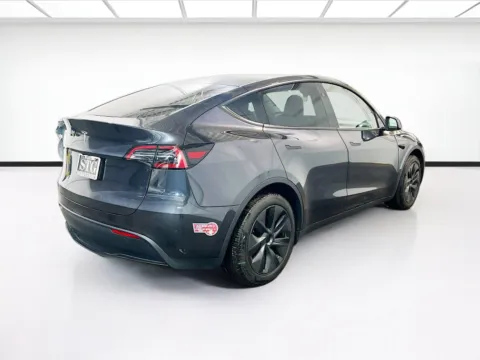 More photos of 2025 Tesla Model Y Long Range at STG Chandler, AZ