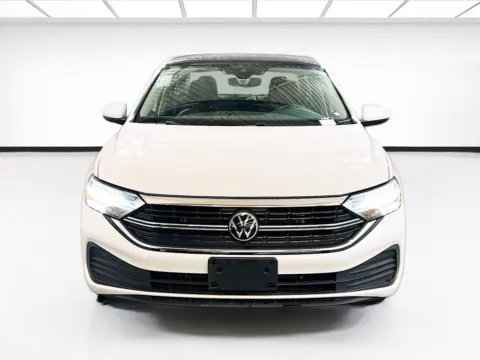 Photos of 2023 Volkswagen Jetta SE for sale in Chandler, AZ at STG Chandler