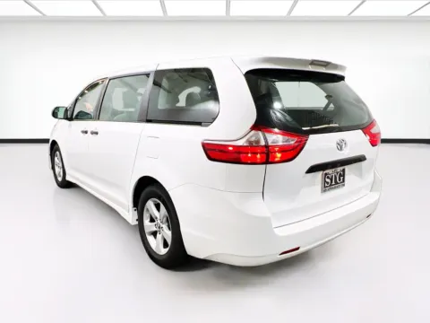 More photos of 2018 Toyota Sienna L at STG Chandler, AZ