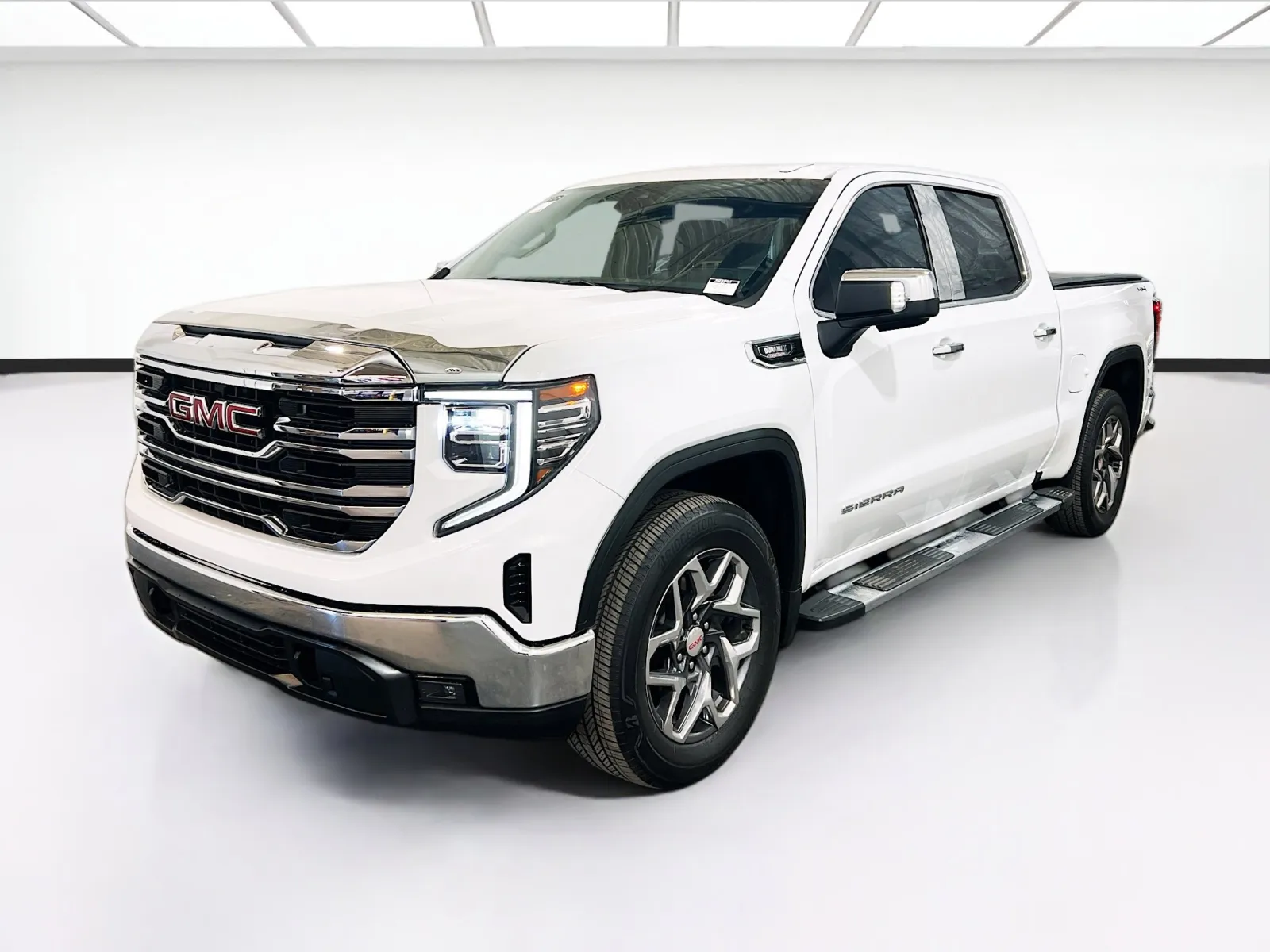 White 2024 GMC Sierra 1500 SLT for sale in Chandler, AZ