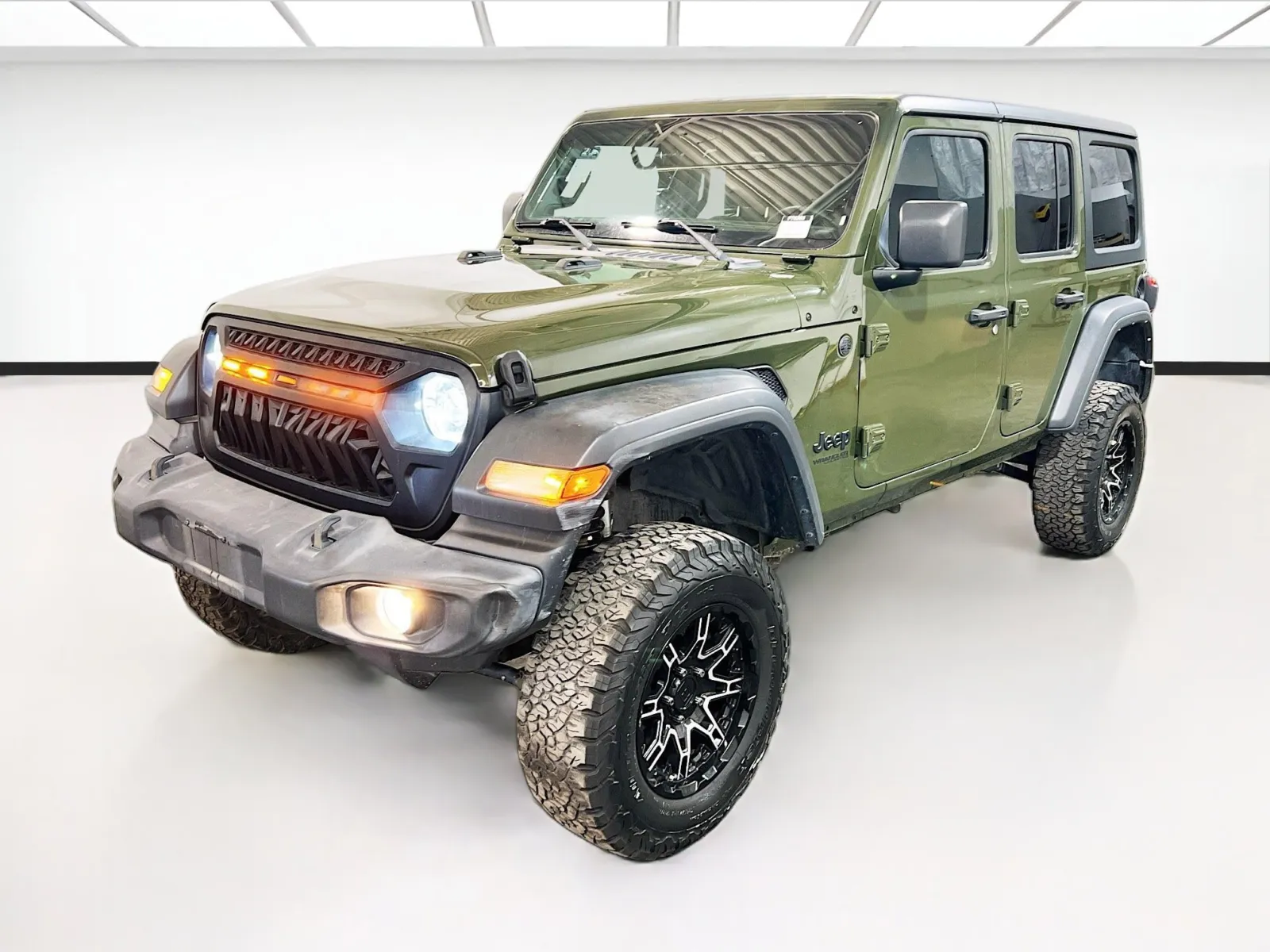 Green 2022 Jeep Wrangler Unlimited Sport S for sale in Chandler, AZ