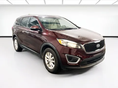 Another view of 2017 Kia Sorento LX for sale in Chandler, AZ at STG Chandler
