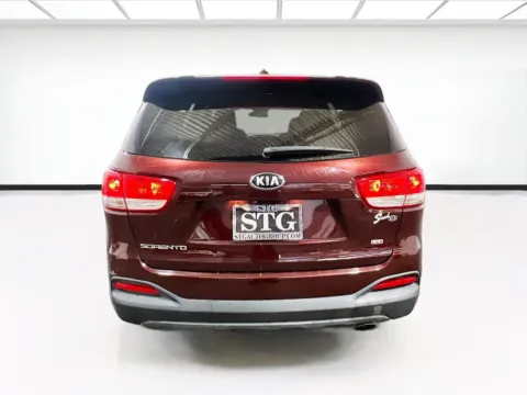 More photos of 2017 Kia Sorento LX at STG Chandler, AZ