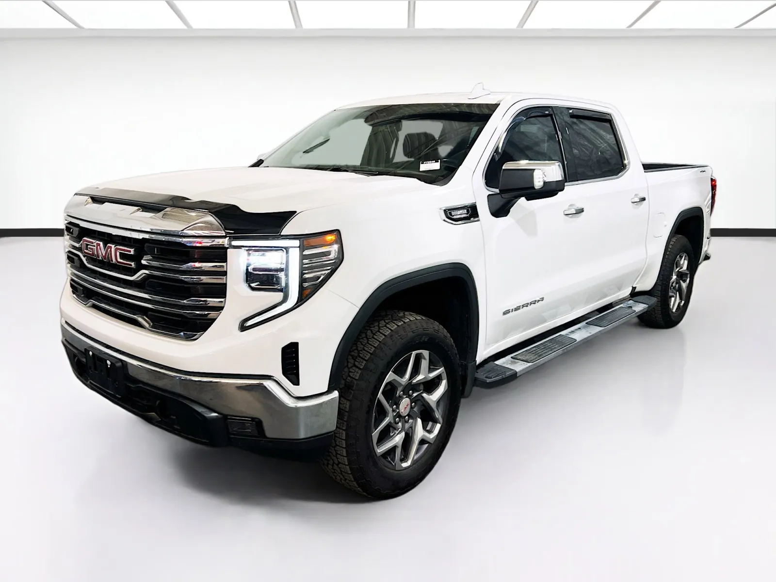 White 2022 GMC Sierra 1500 SLT for sale in Chandler, AZ