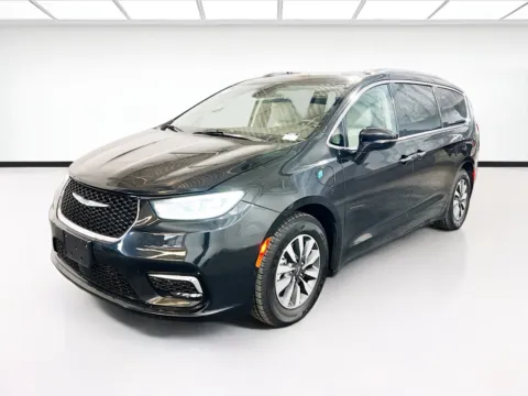 Black 2021 Chrysler Pacifica Hybrid Touring L for sale in Chandler, AZ