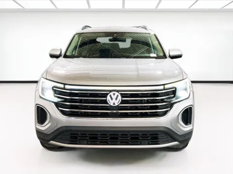 Photos of 2024 Volkswagen Atlas 2.0T SE w/Technology for sale in Chandler, AZ at STG Chandler