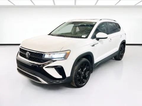 White 2022 Volkswagen Taos SE for sale in Chandler, AZ