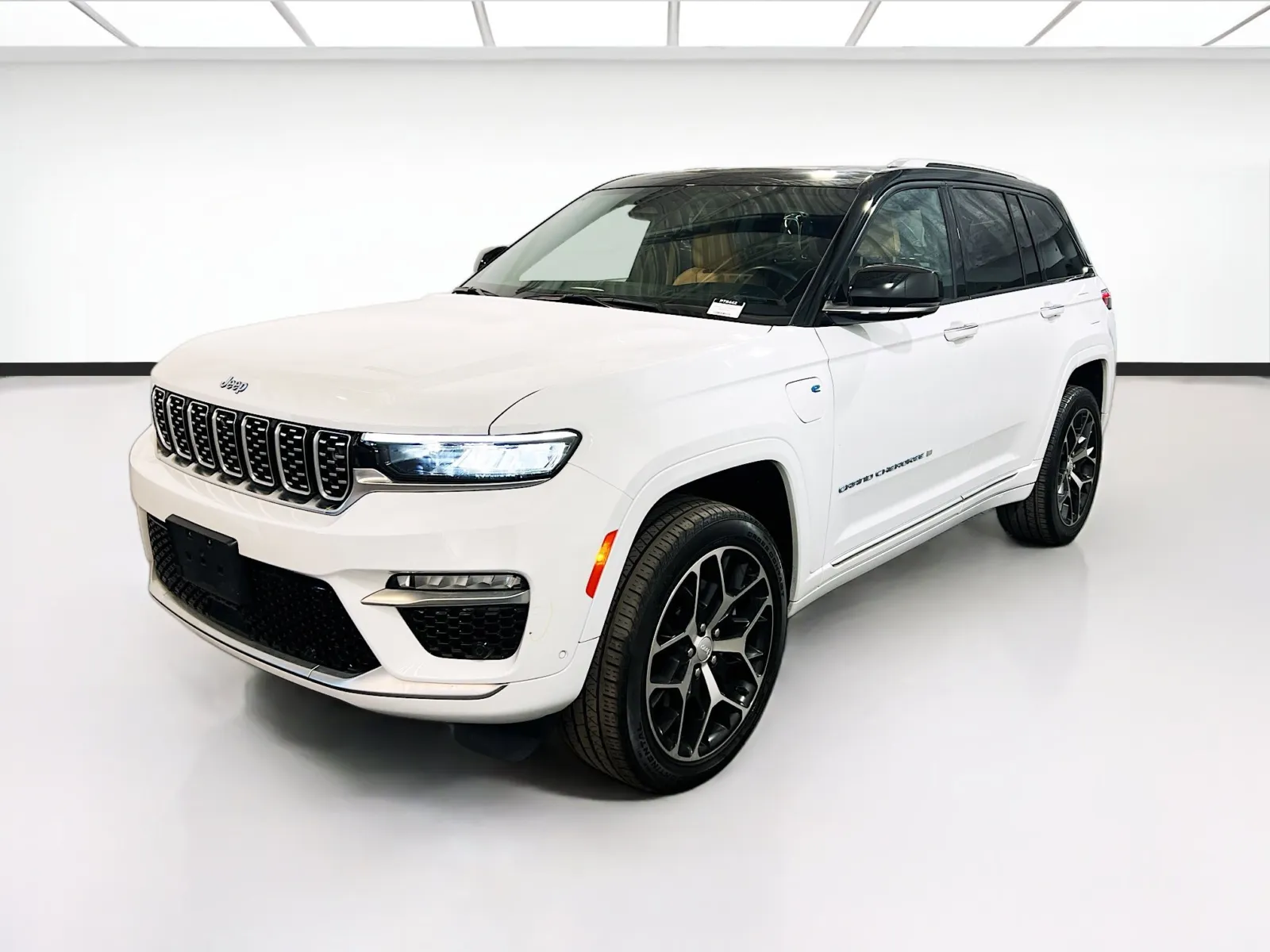White 2022 Jeep Grand Cherokee 4xe Summit Reserve for sale in Chandler, AZ