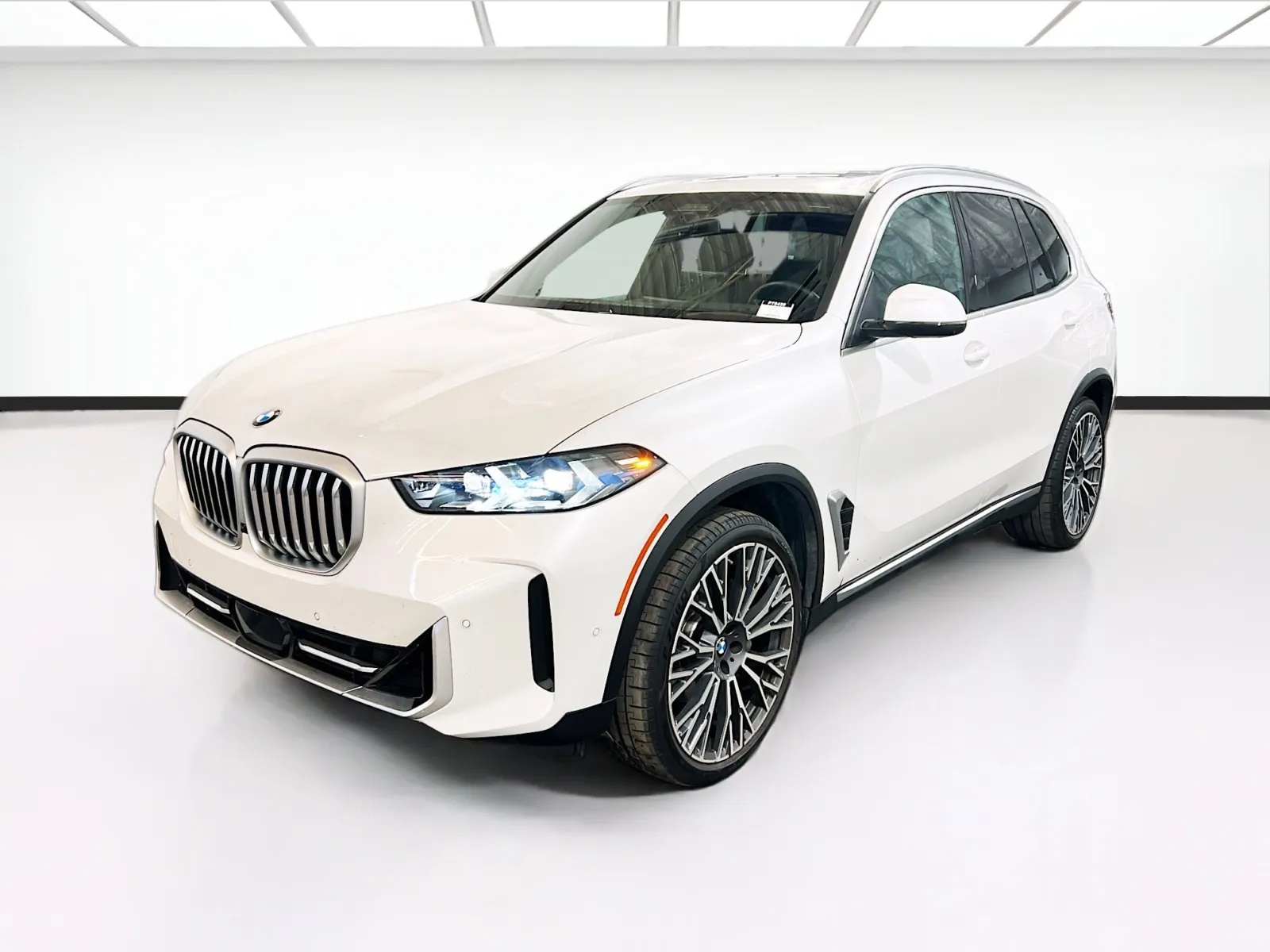 White 2024 BMW X5 sDrive40i for sale in Chandler, AZ