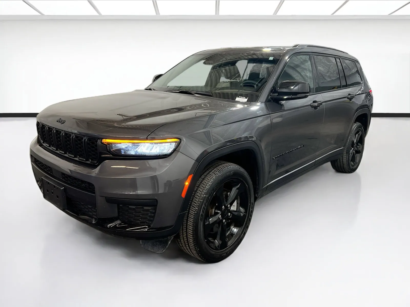 Gray 2024 Jeep Grand Cherokee L Altitude X for sale in Chandler, AZ