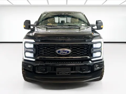 Photos of 2023 Ford Super Duty F-250 SRW LARIAT for sale in Chandler, AZ at STG Chandler