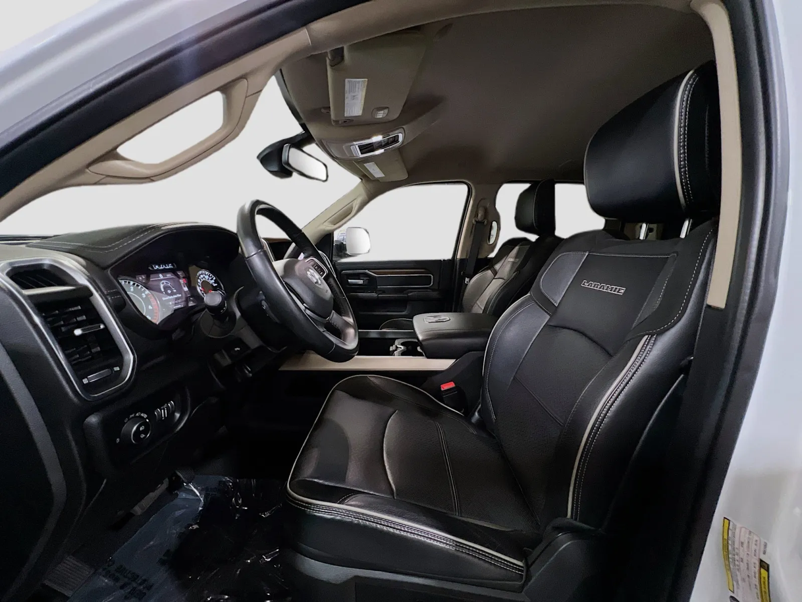 2022 RAM Ram 3500 Pickup Laramie - Photo 14