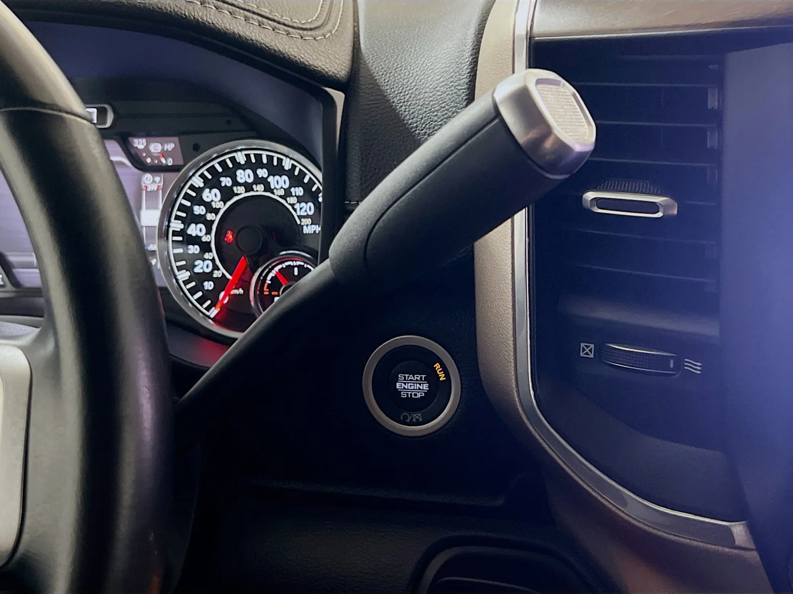 2022 RAM Ram 3500 Pickup Laramie - Photo 12