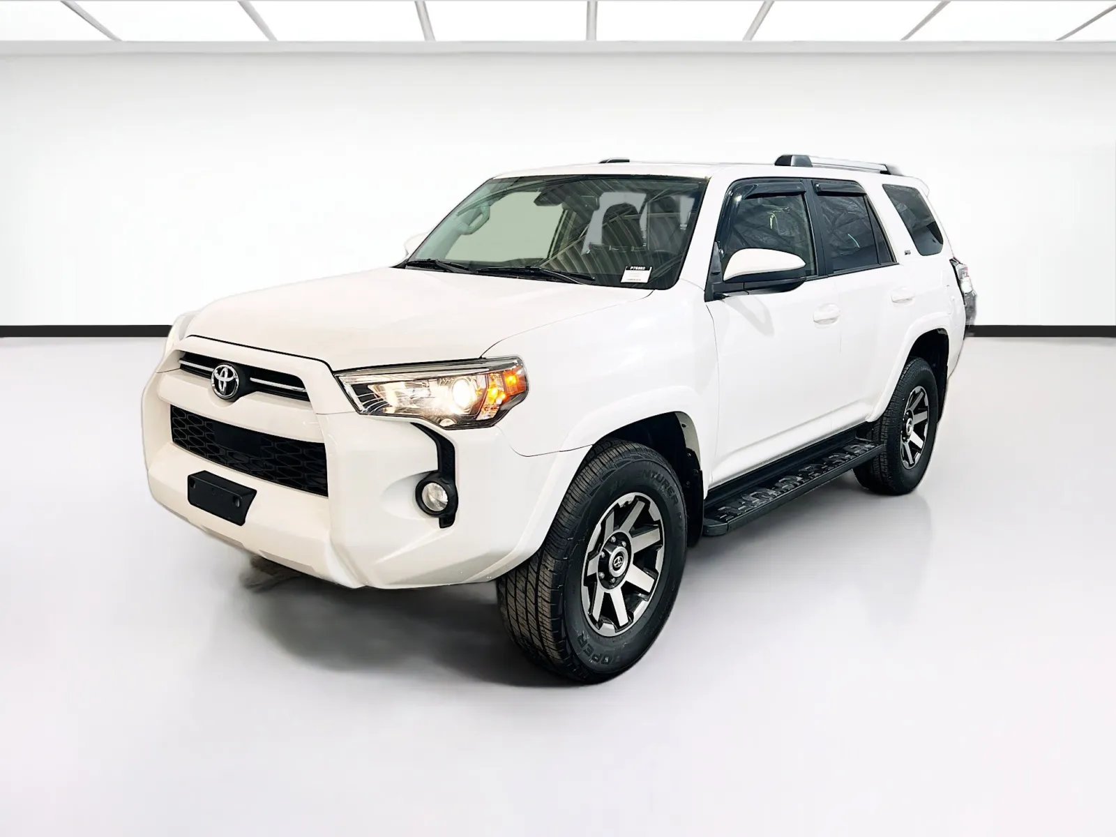 White 2020 Toyota 4Runner SR5 for sale in Chandler, AZ