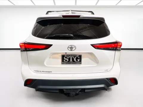 More photos of 2021 Toyota Highlander LE at STG Chandler, AZ