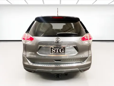 More photos of 2016 Nissan Rogue SV at STG Chandler, AZ