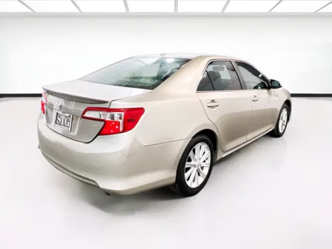 More photos of 2014 Toyota Camry XLE at STG Chandler, AZ