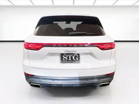 More photos of 2022 Porsche Cayenne at STG Chandler, AZ