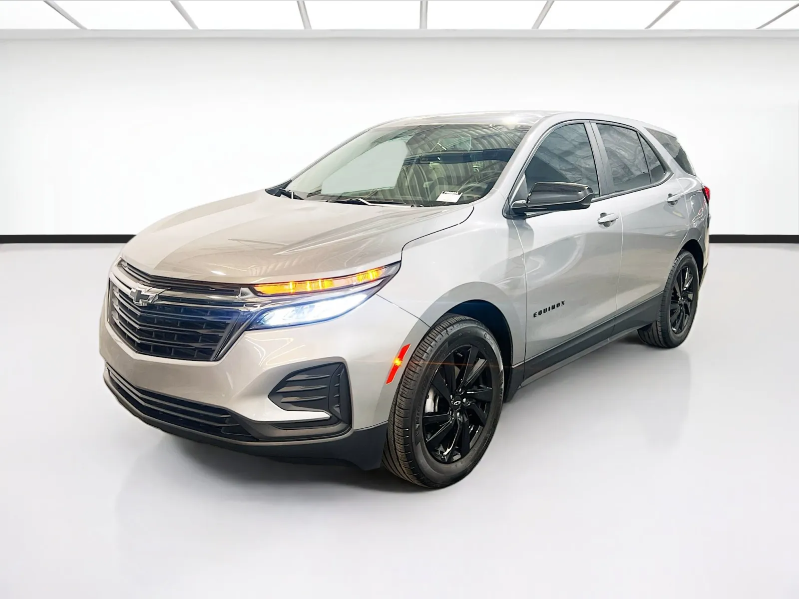 Gray 2024 Chevrolet Equinox LS for sale in Chandler, AZ