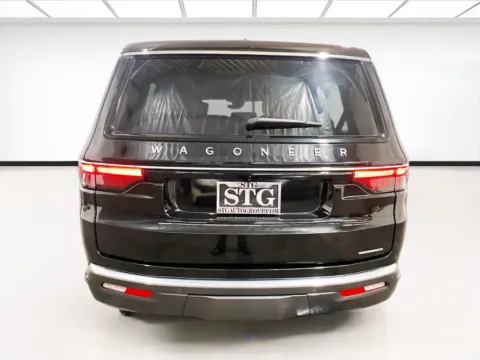 More photos of 2022 Jeep Wagoneer Series II at STG Chandler, AZ