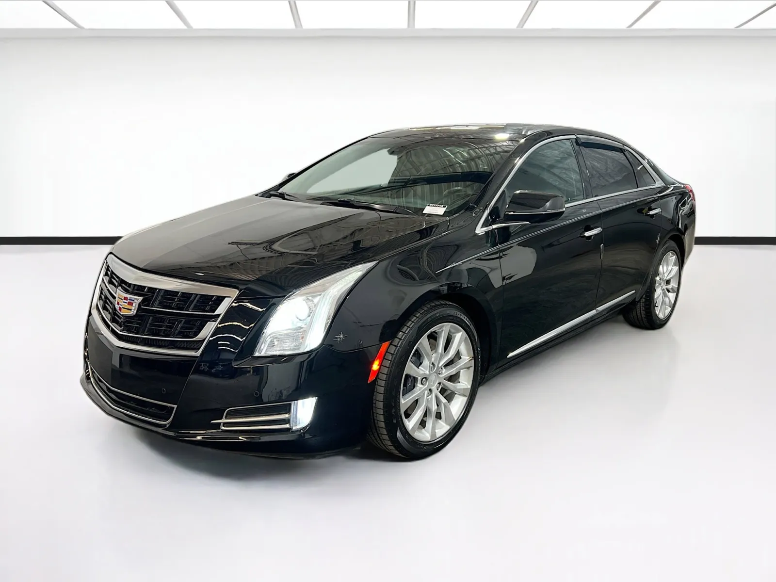 Black 2016 Cadillac XTS Luxury Collection for sale in Chandler, AZ