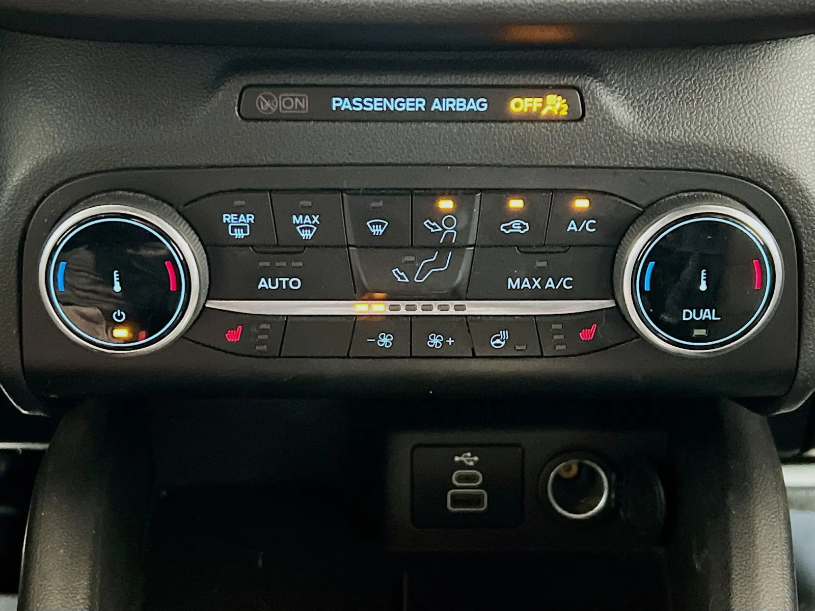2024 Ford Escape ST-Line - Photo 11