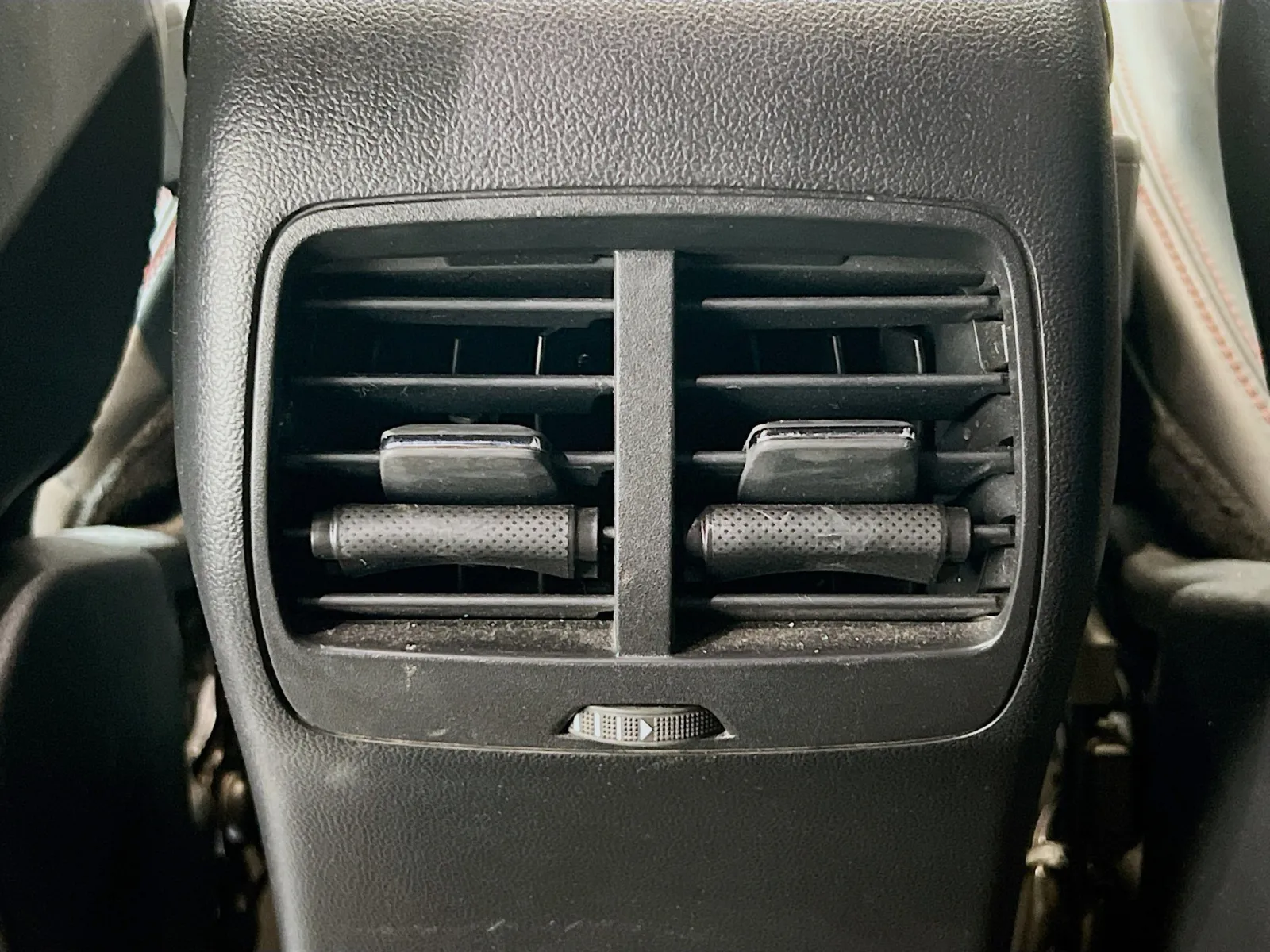2024 Ford Escape ST-Line - Photo 17
